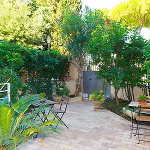  Bed & Breakfast Domus Aurea Italië